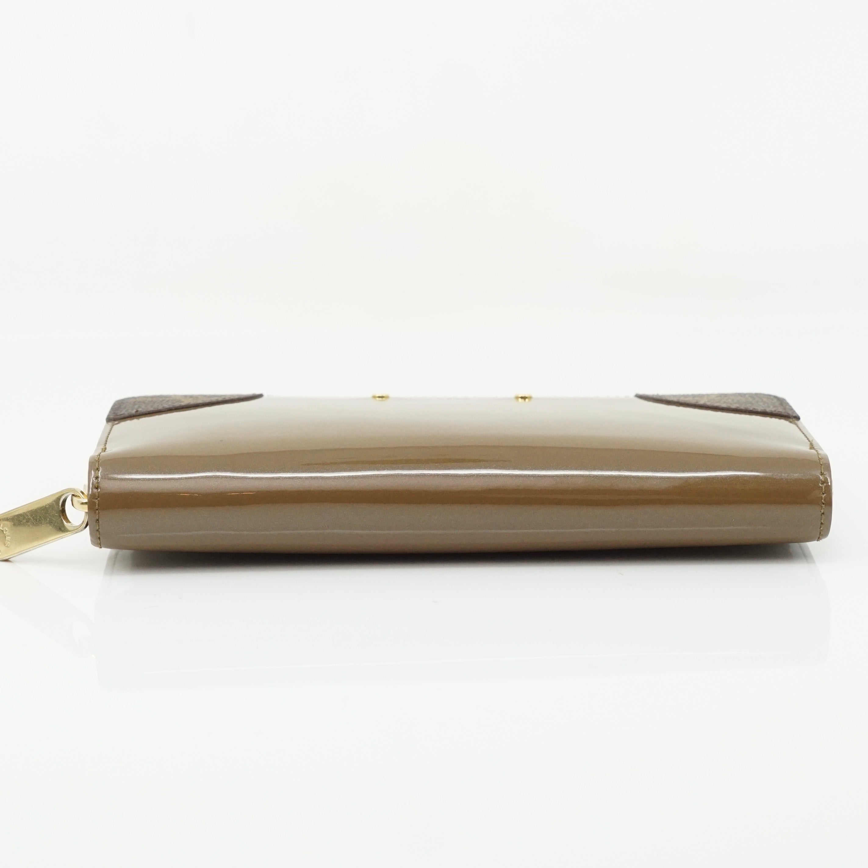 Louis Vuitton Zippy Wallet Brown