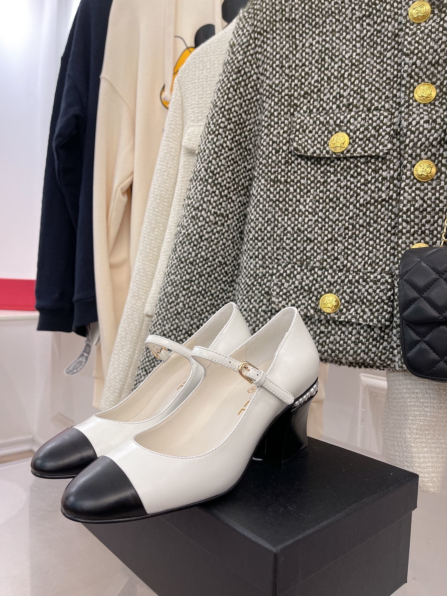 Chanel Open Shoes White
