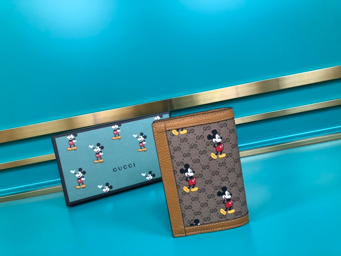 Gucci Disney Mickey Beige Wallet 15cm