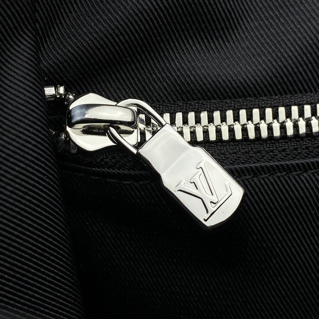 Louis Vuitton New Flap Messenger 29cm