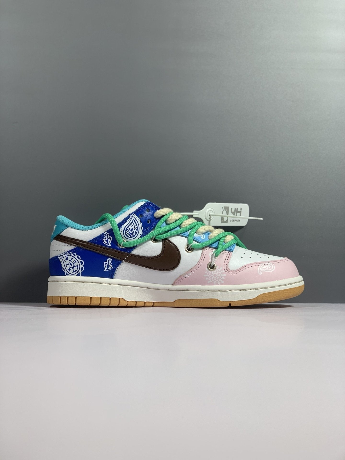 Nike SB Dunk Low Top