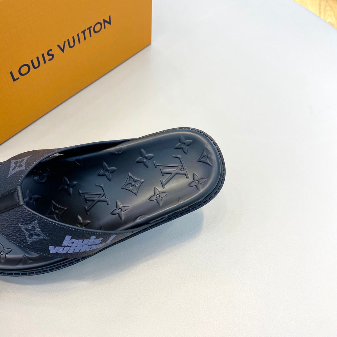 Louis Vuitton Mirabeau Thong