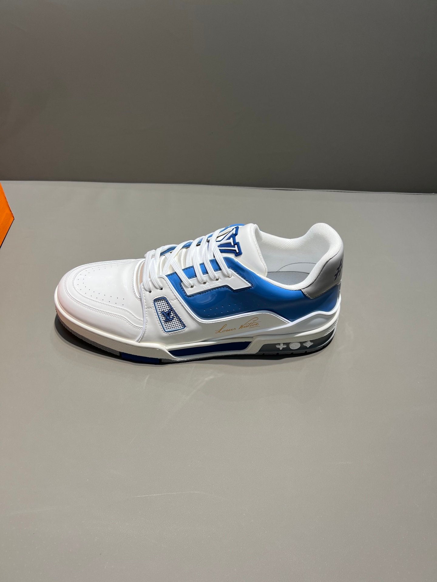 Louis Vuitton Trainer Sneaker