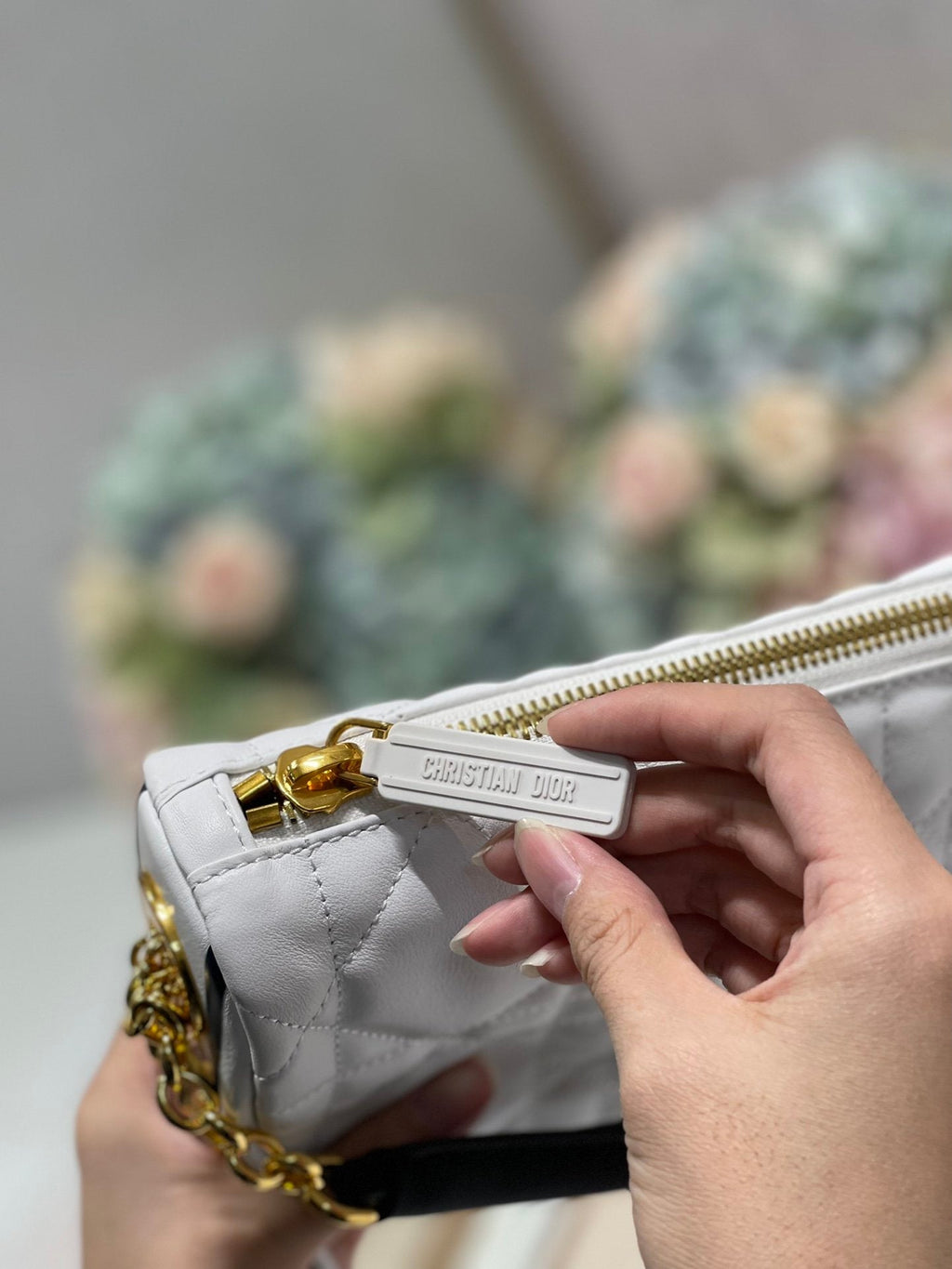 Christian Dior Small Vibe Hobo Bag 20cm White