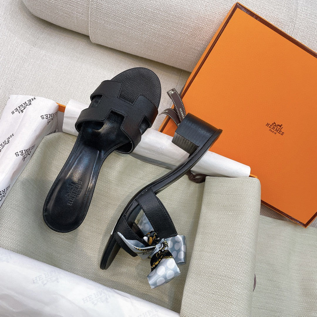 Hermes Oasis Black