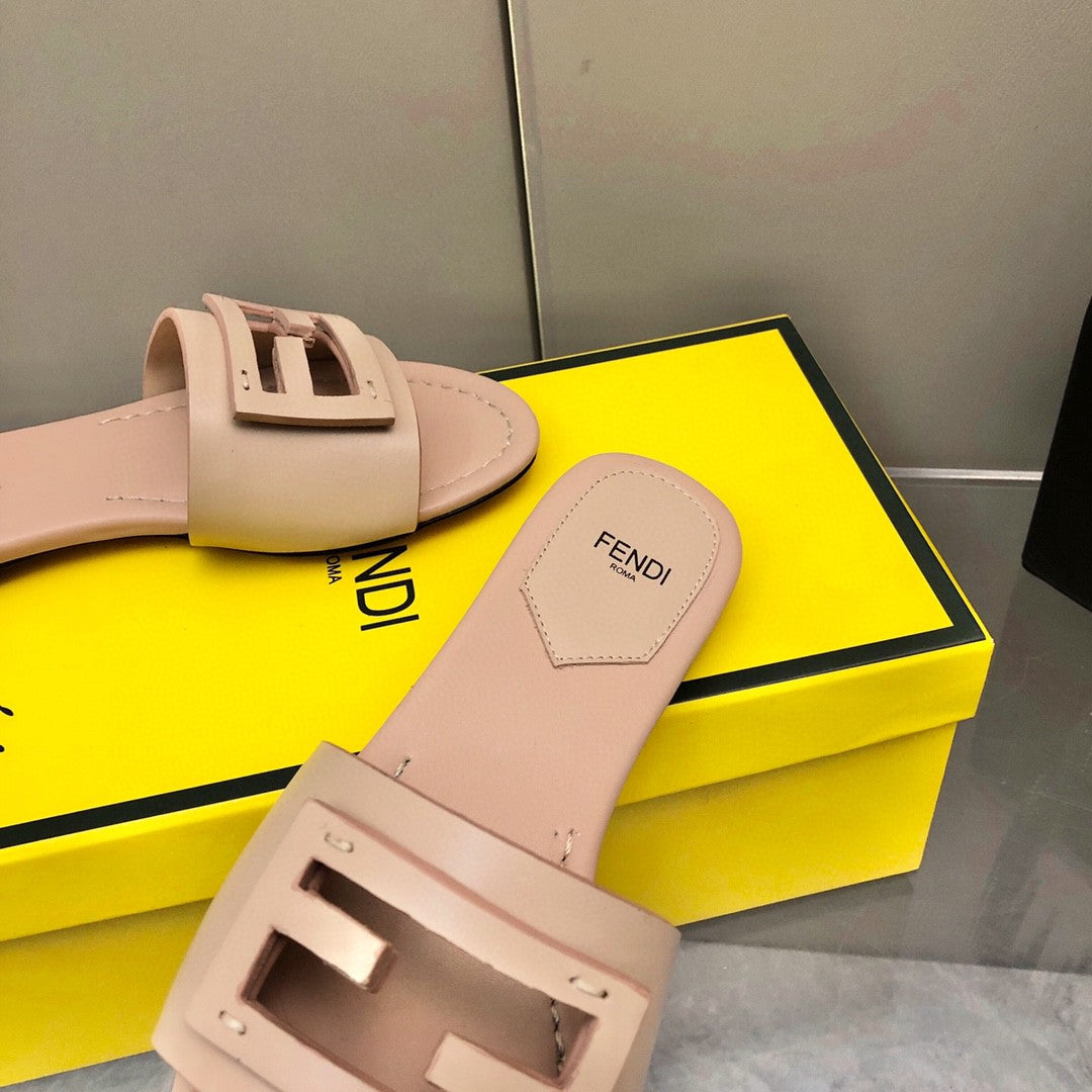 Fendi Baguette Beige
