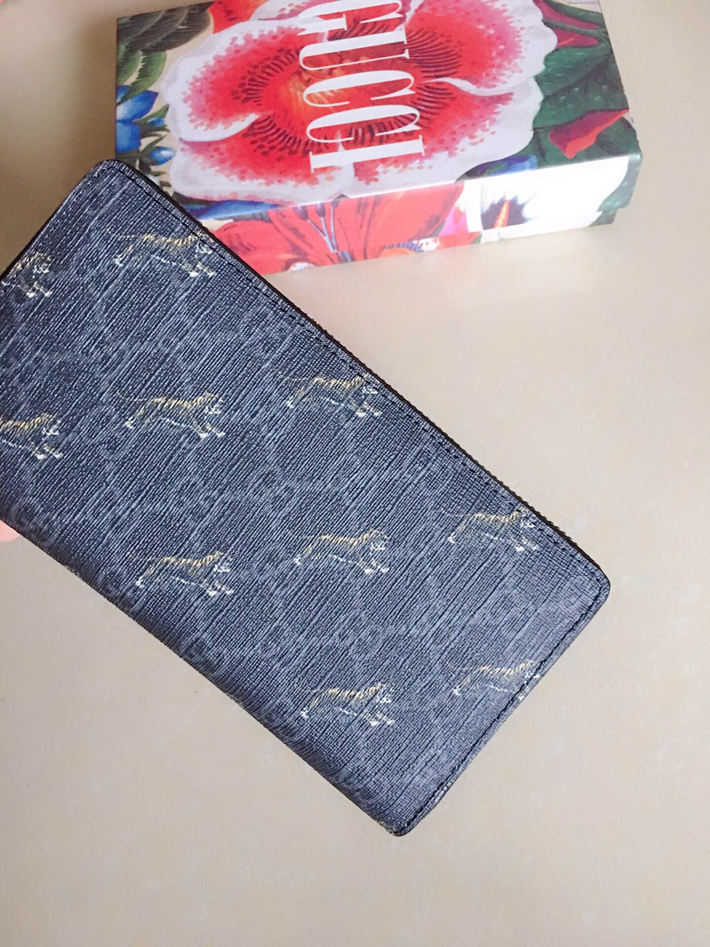 Gucci Ophidia GG Zip Around Wallet 19cm