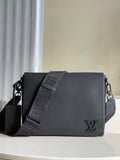 Louis Vuitton M57080 Messenger 28cm