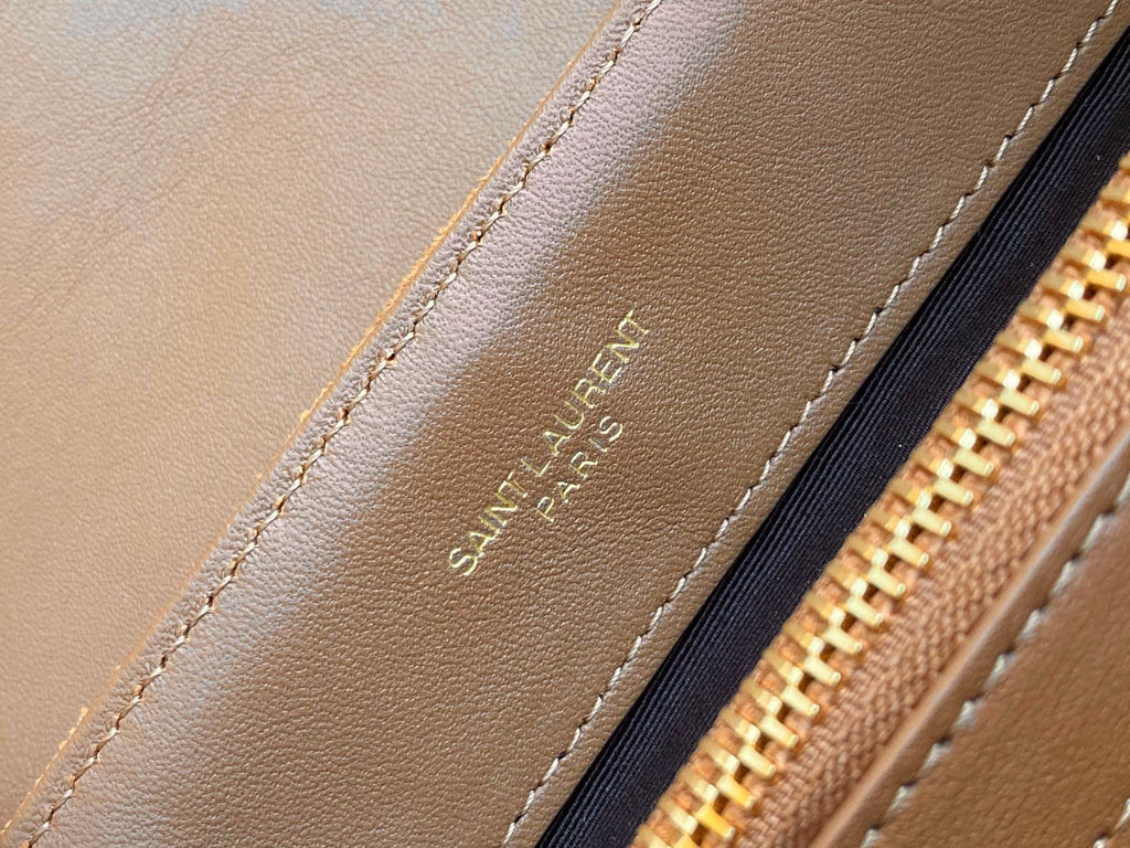 Saint Laurent Loulou Small Chain Bag With Gold Hardware 25cm