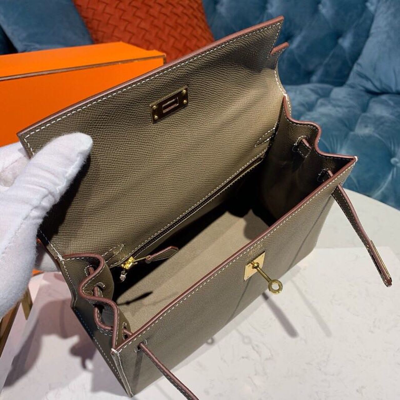 Hermes Kelly 25cm Epsom Bag Semi-Handstitched Gold Hardware, Etoupe