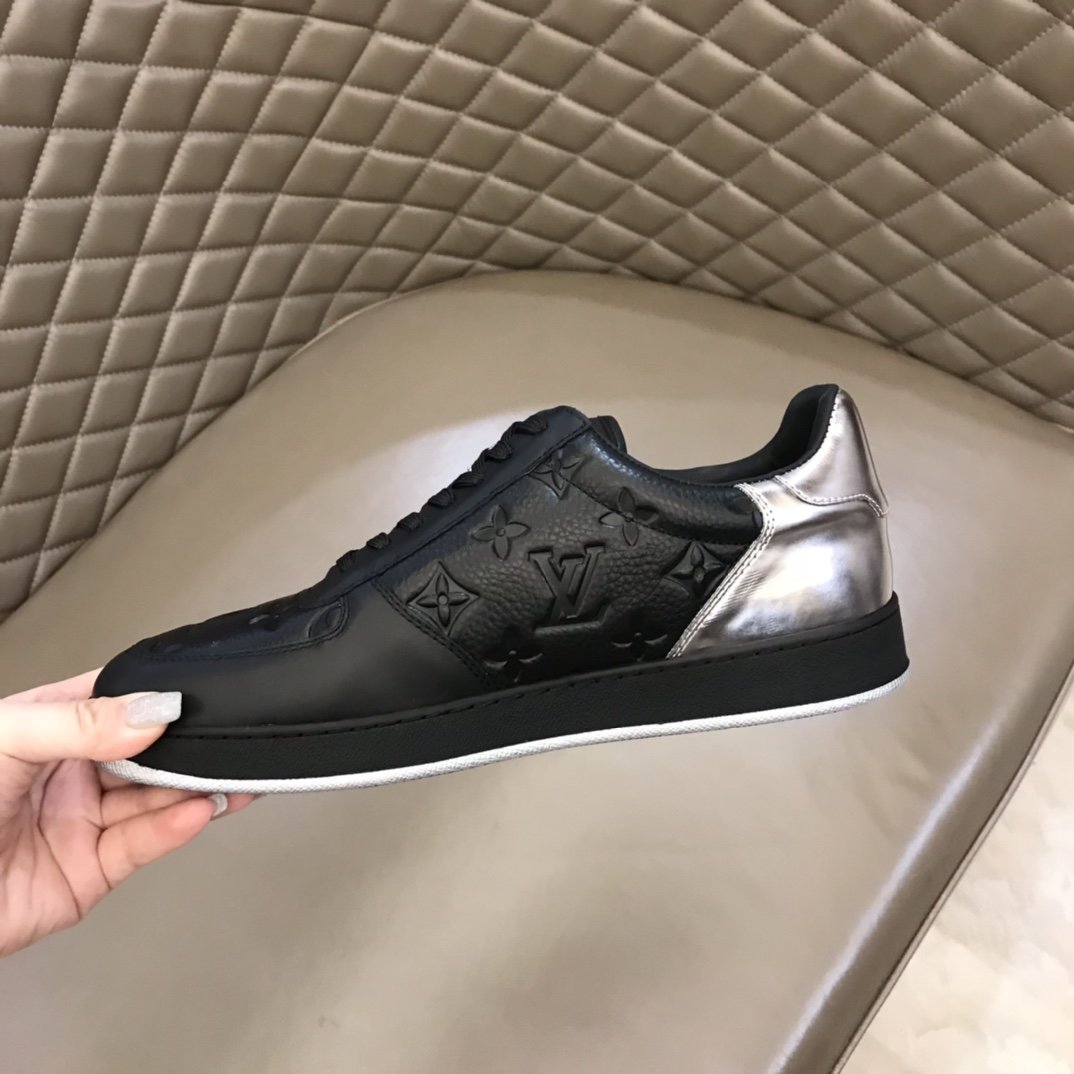 Louis Vuitton Trainer Sneaker Black