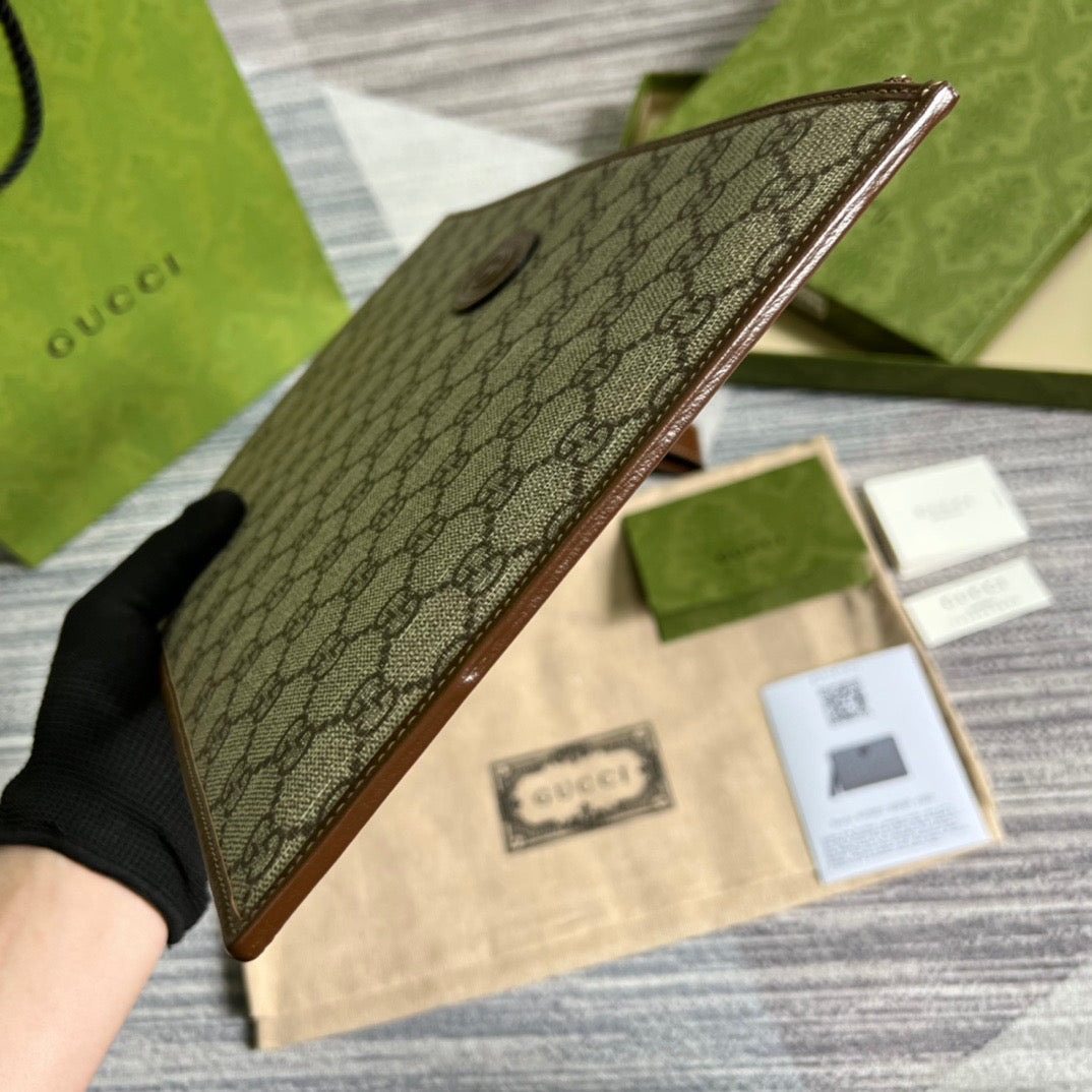 Gucci Neo Vintage GG Supreme Pouch 31cm