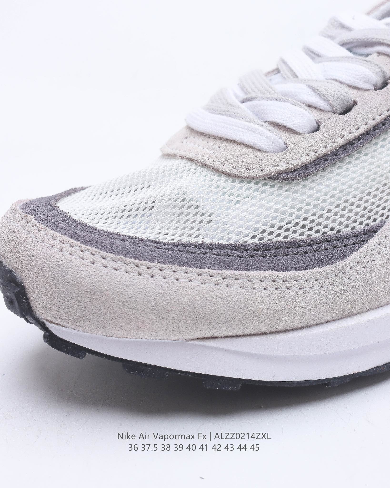 Nike Sacai Jogger Low Top Beige