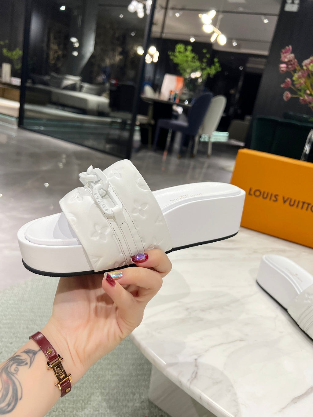 Louis Vuitton Jumbo Flatform Mule White