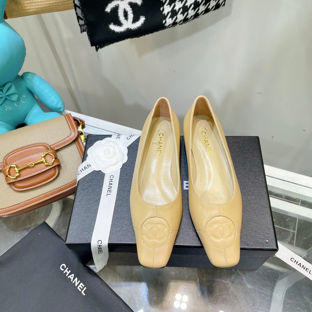 Chanel Flats Beige