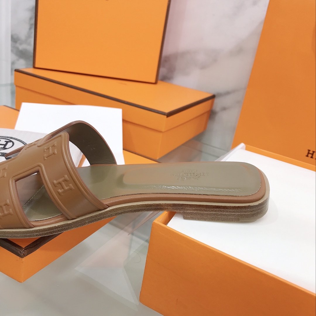 Hermes Oran Sandal Brown