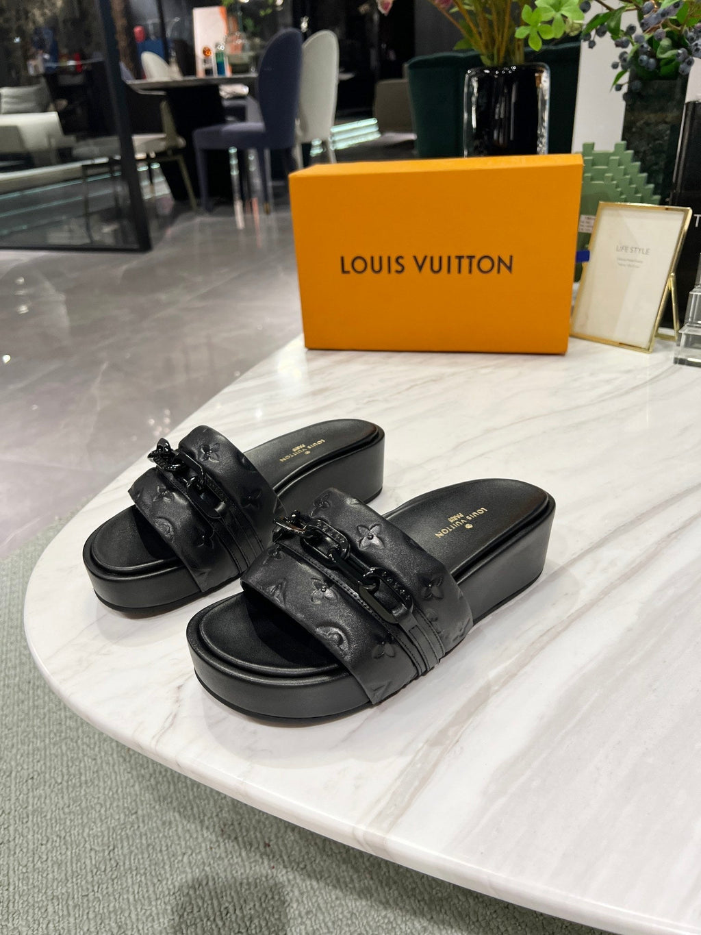 Louis Vuitton Jumbo Flatform Mule Black