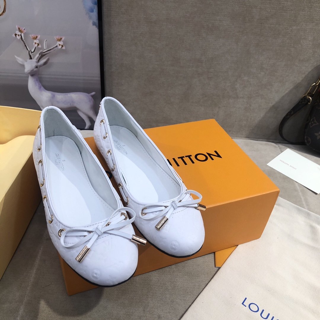 Louis Vuitton Gloria Flat Loafer White