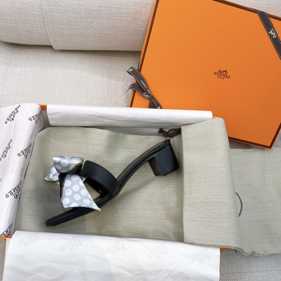 Hermes Oasis Black