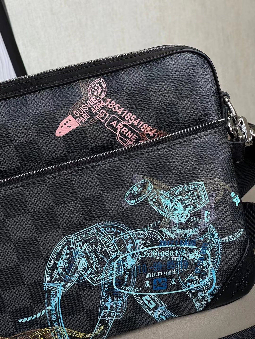 Louis Vuitton Gaston Wearable Wallet 22cm
