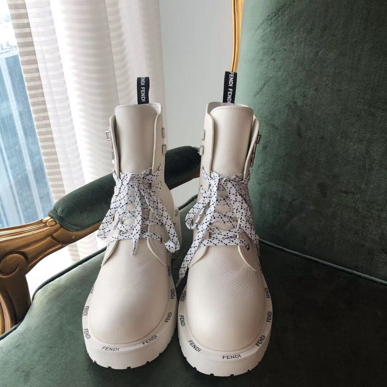 Fendi FFreedom Lace-Up Biker Combat Boots Grained Calfskin Leather Fall/Winter 2020 Collection, White