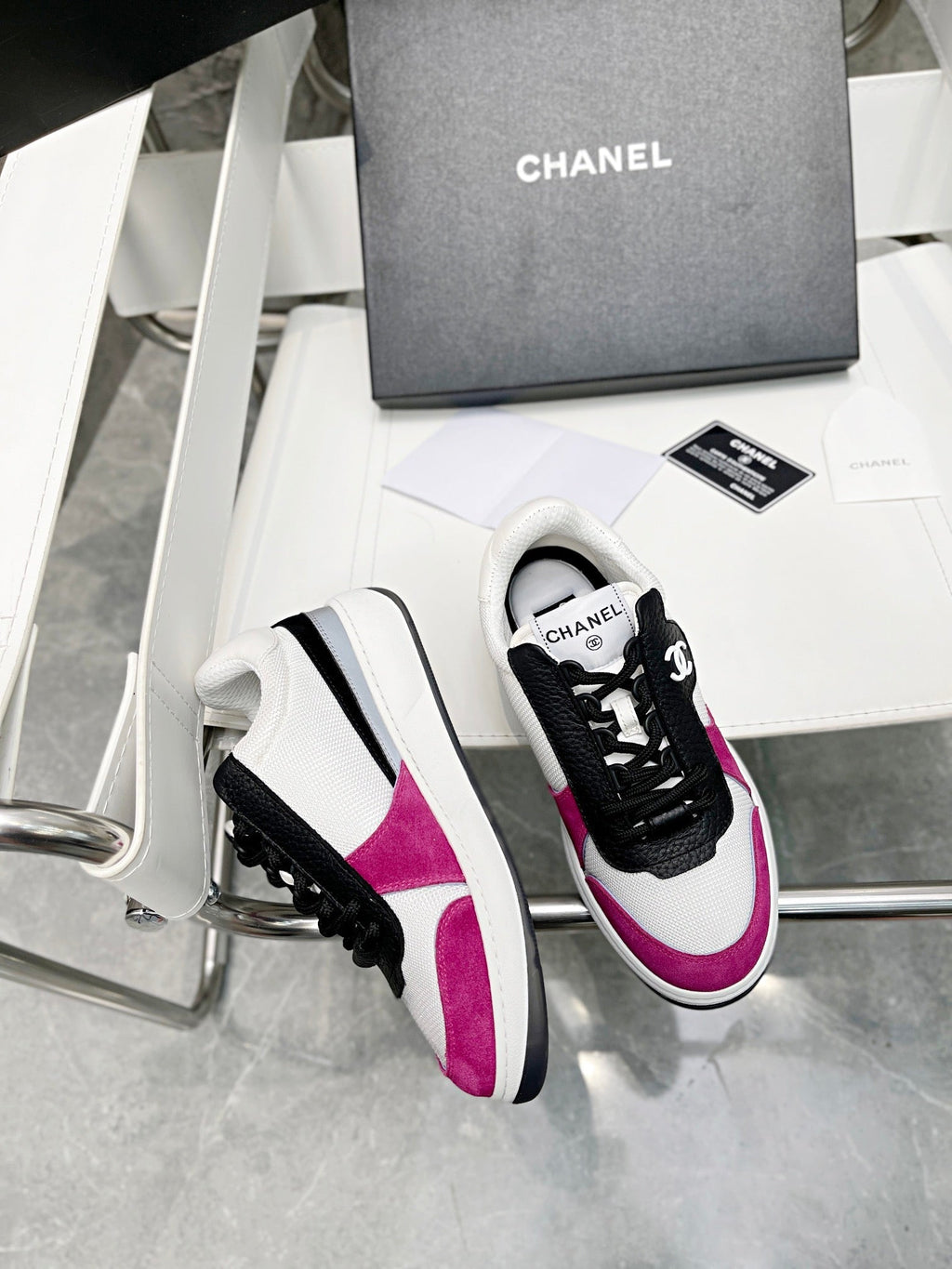 Chanel Trainers Sneakers White/Pink