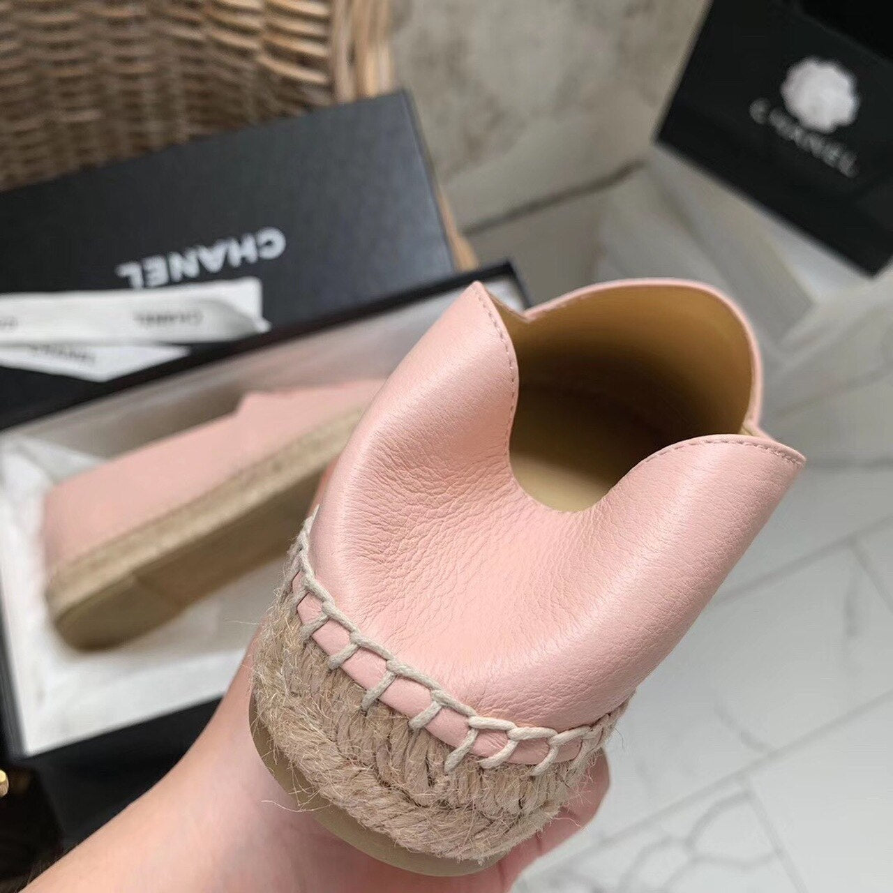 Chanel Espadrilles Calfskin Leather Pre-Fall/Winter Collection Light Pink/Black