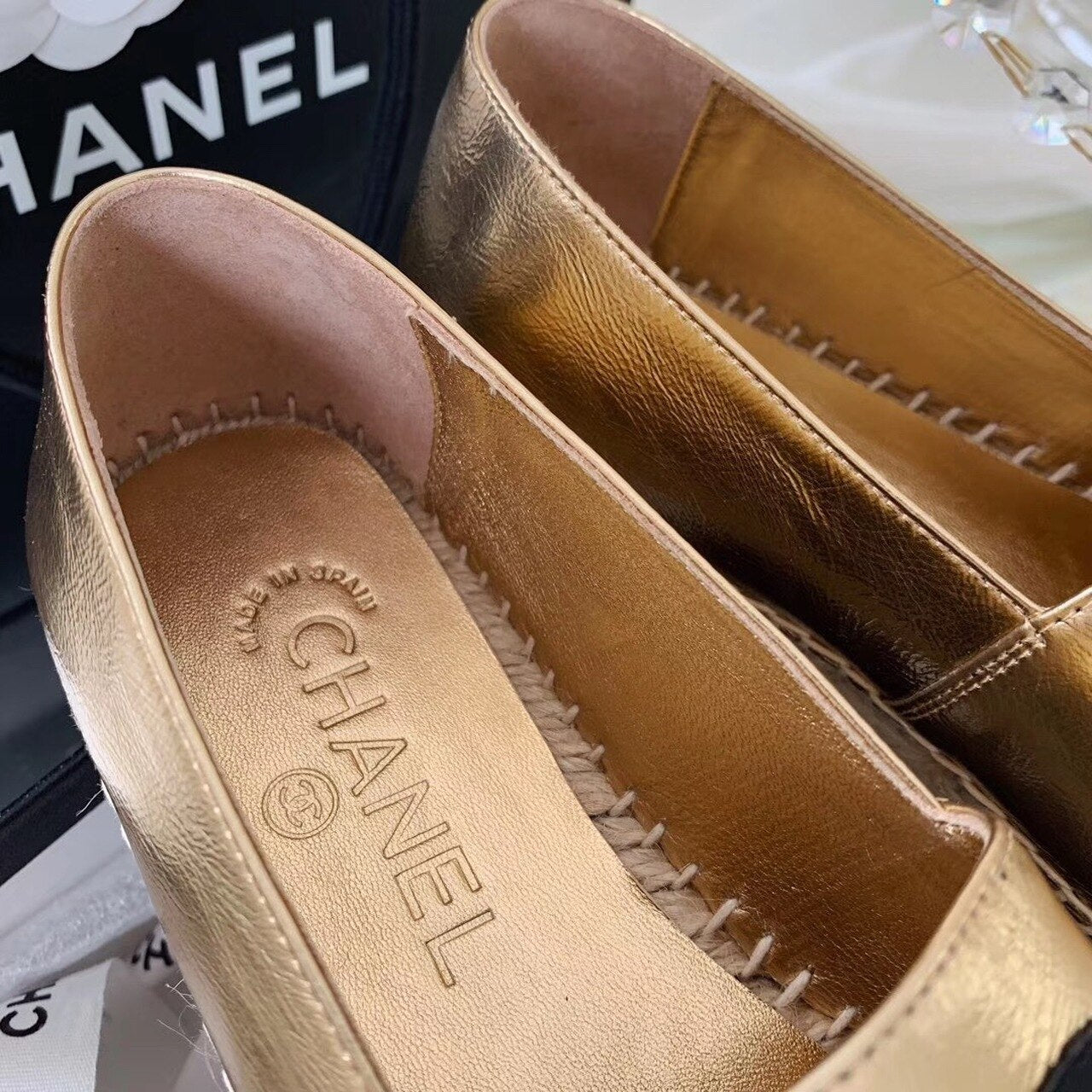Chanel Espadrilles Calfskin Leather Pre-Fall/Winter Collection Gold/Black