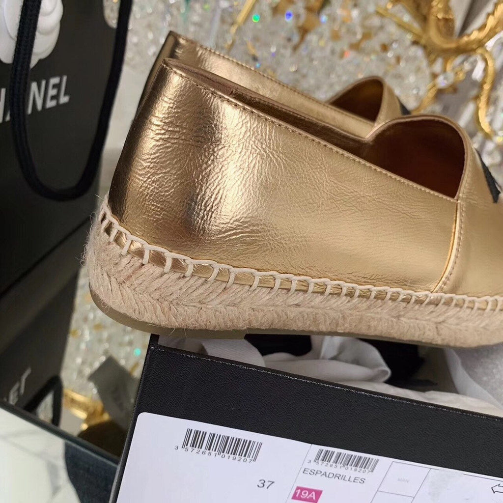 Chanel Espadrilles Calfskin Leather Pre-Fall/Winter Collection Gold/Black