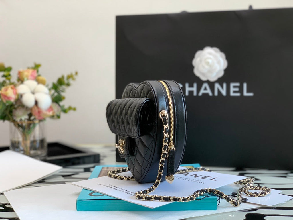 Chanel Mini Heartbag AS3191 16.5cm Black