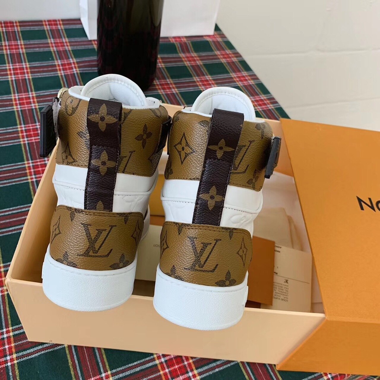 Louis Vuitton Boombox Sneaker Boot Calfskin Leather Spring/Summer Collection 1A5MWJ White/Brown