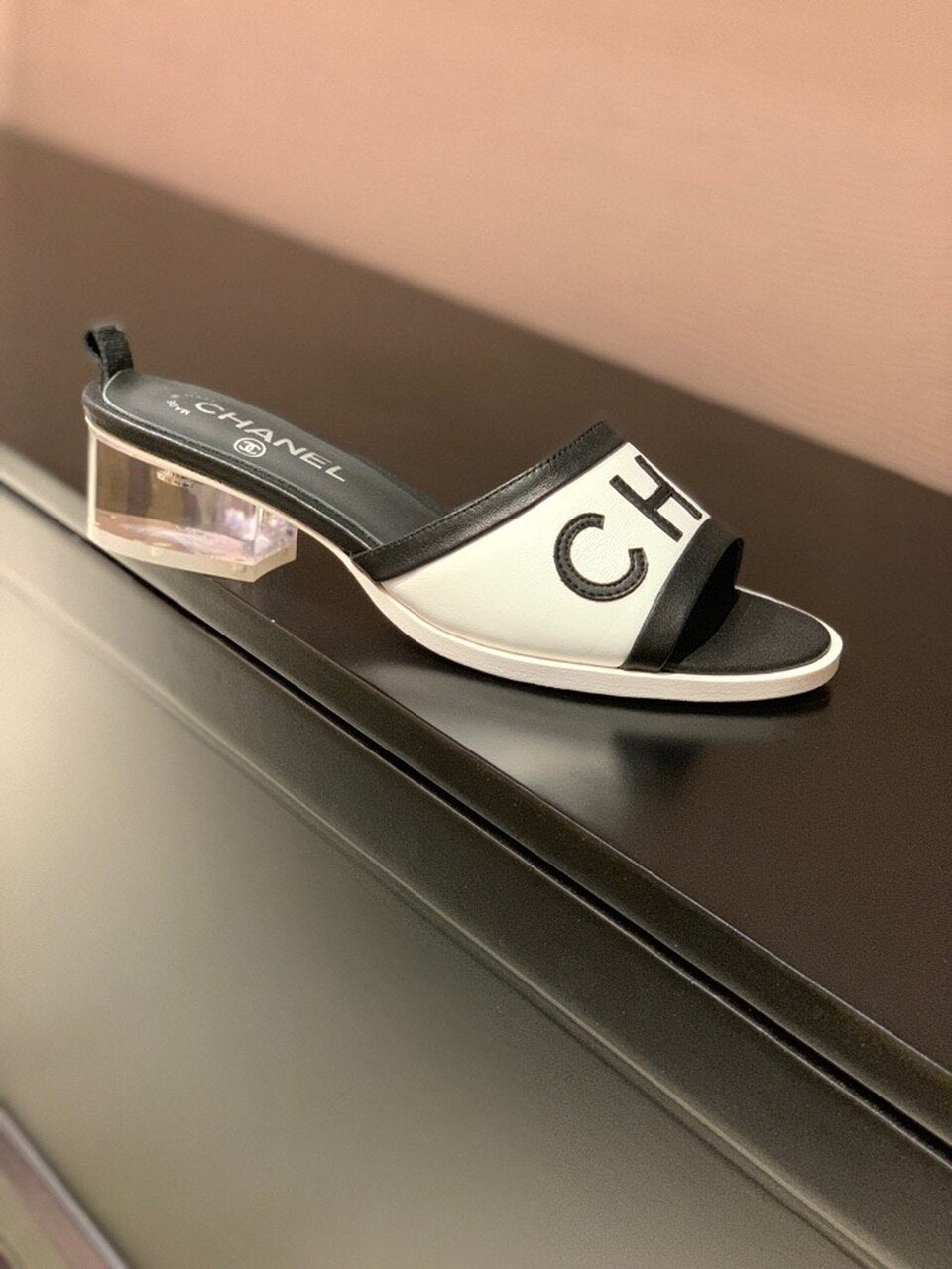 Chanel Transparent PVC Heel Mules & Lambskin Leather Spring/Summer Collection White/Black