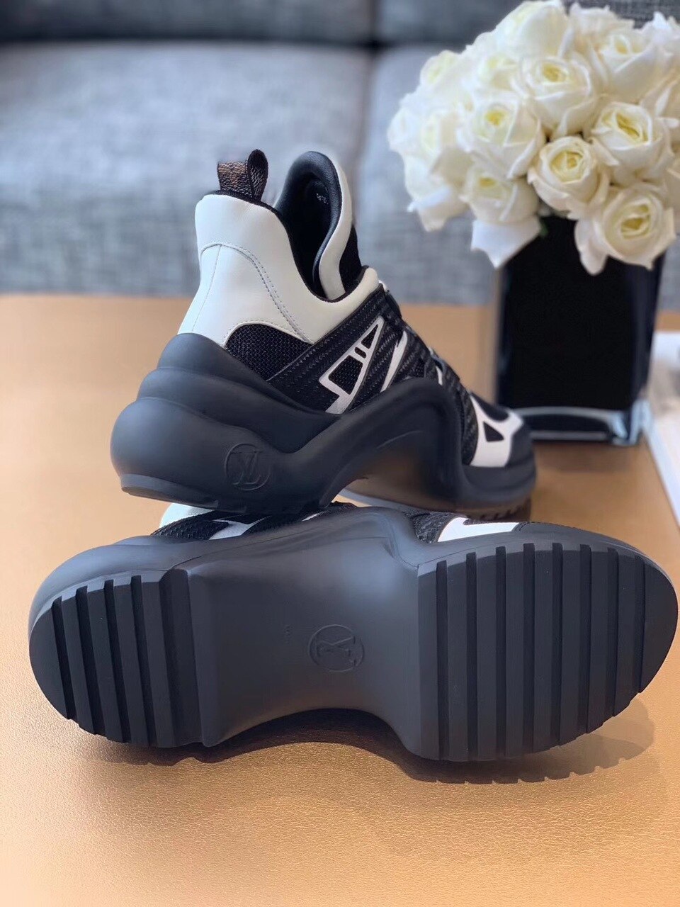 Louis Vuitton Archlight Sneakers Calfskin Leather Fall/Winter Collection Black/White