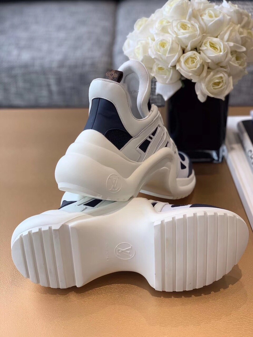 Louis Vuitton Archlight Sneakers Calfskin Leather Fall/Winter 2019 Collection 1A589P White/Navy Blue