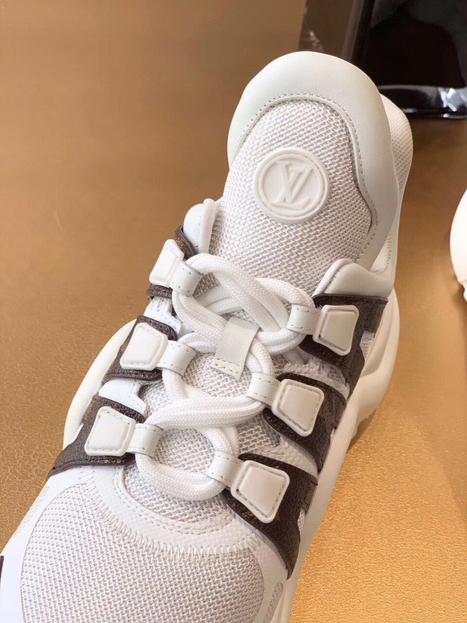 Louis Vuitton Archlight Sneakers Calfskin Leather Fall/Winter 2019 Collection 1A589P White/Brown