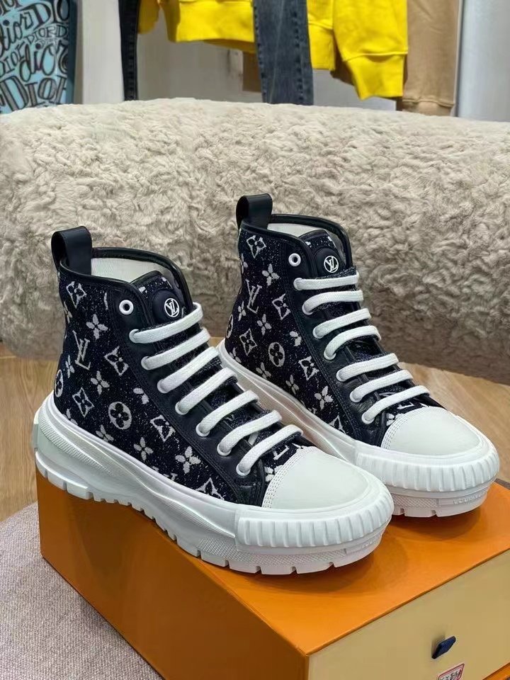 Louis Vuitton Squad Sneaker Boots Black