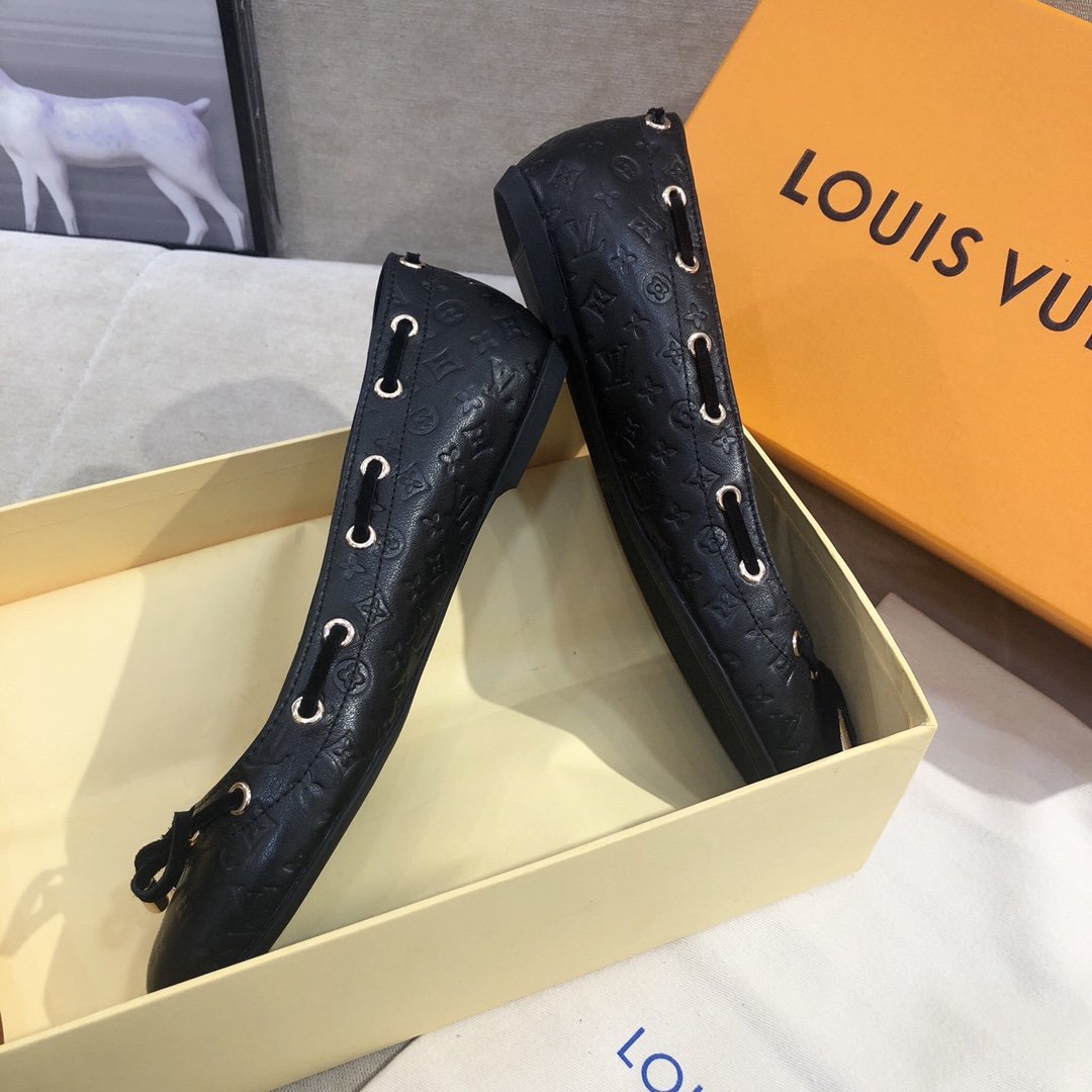 Louis Vuitton Gloria Flat Loafer Black
