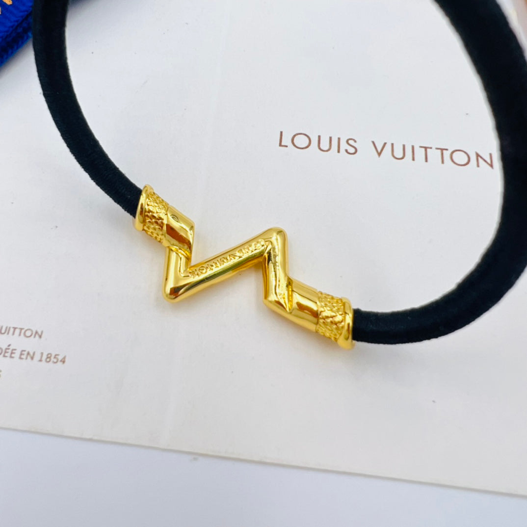 Louis Vuitton Volt Upside Down Play Small Bracelet Yellow Gold