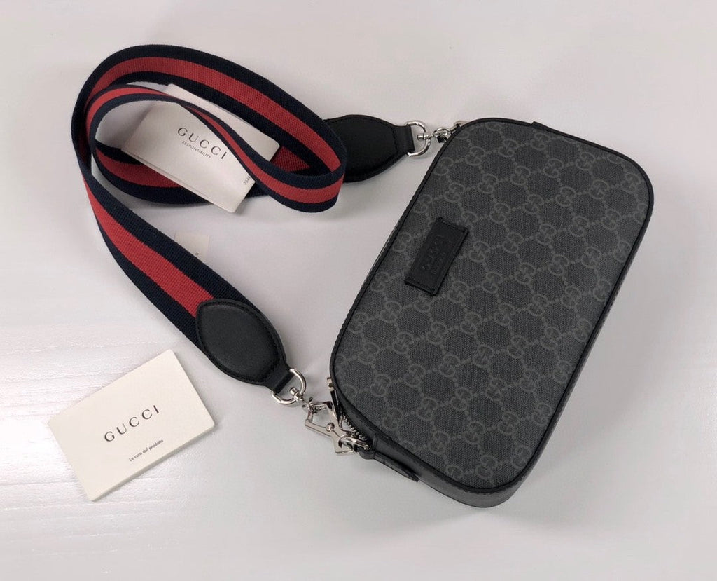 Gucci Black Shoudler Bag 24cm Black