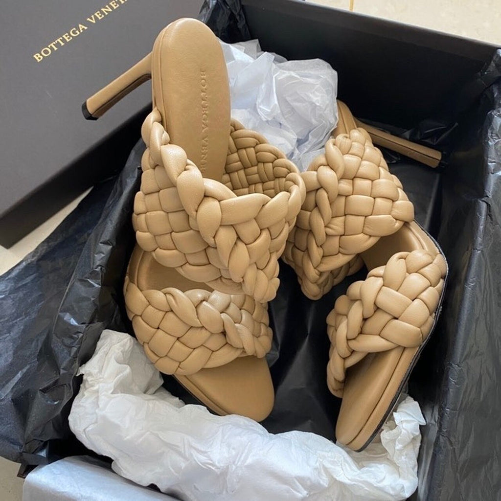 Bottega Veneta Curve Sandals 9.5cm Heel Lambskin Leather Spring/Summer 2020 Collection, Beige