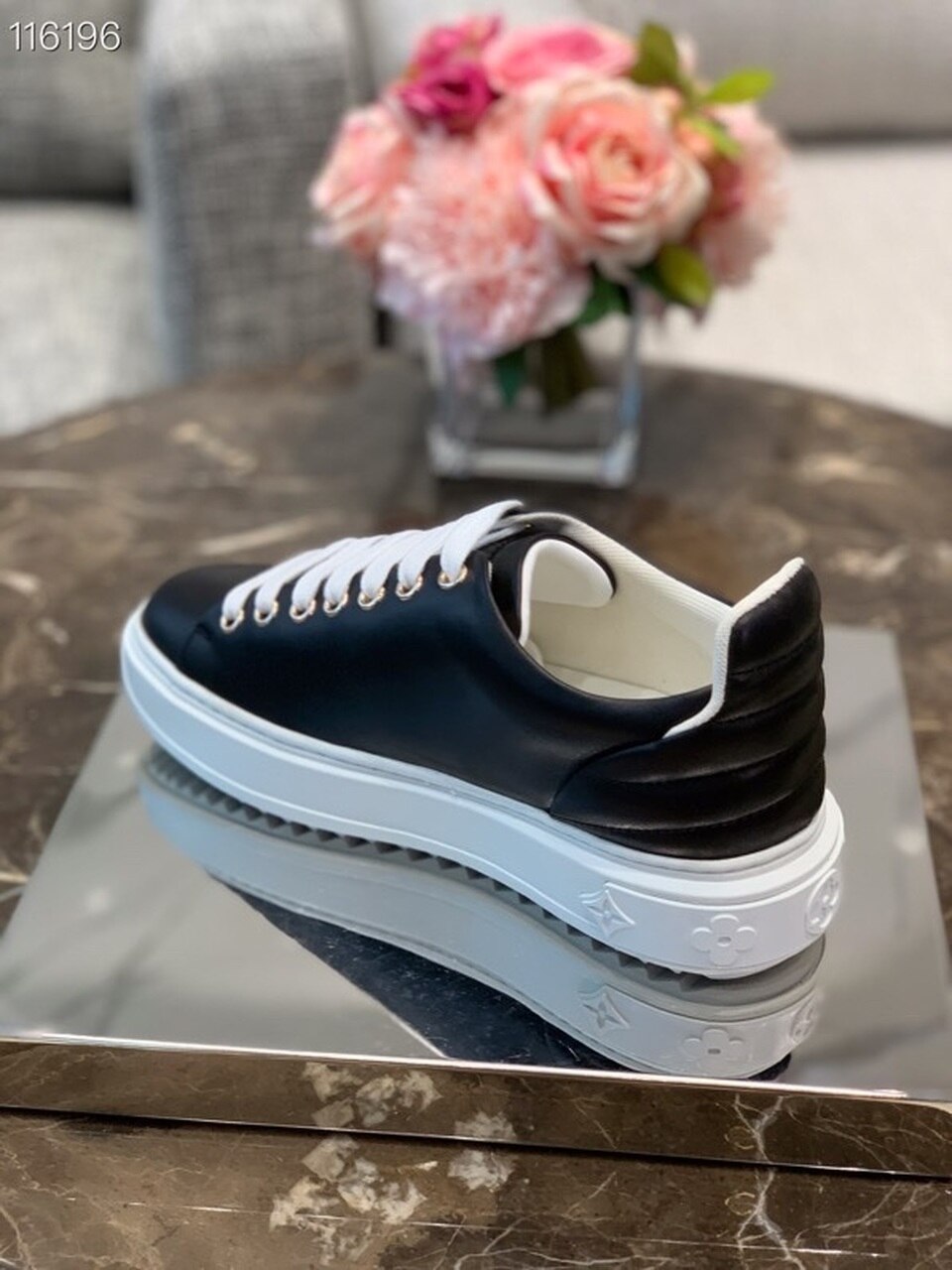 Louis Vuitton Time Out Sneakers Calfskin Leather Spring/Summer 2020 Collection 1A7UM8, Black/Multicolor