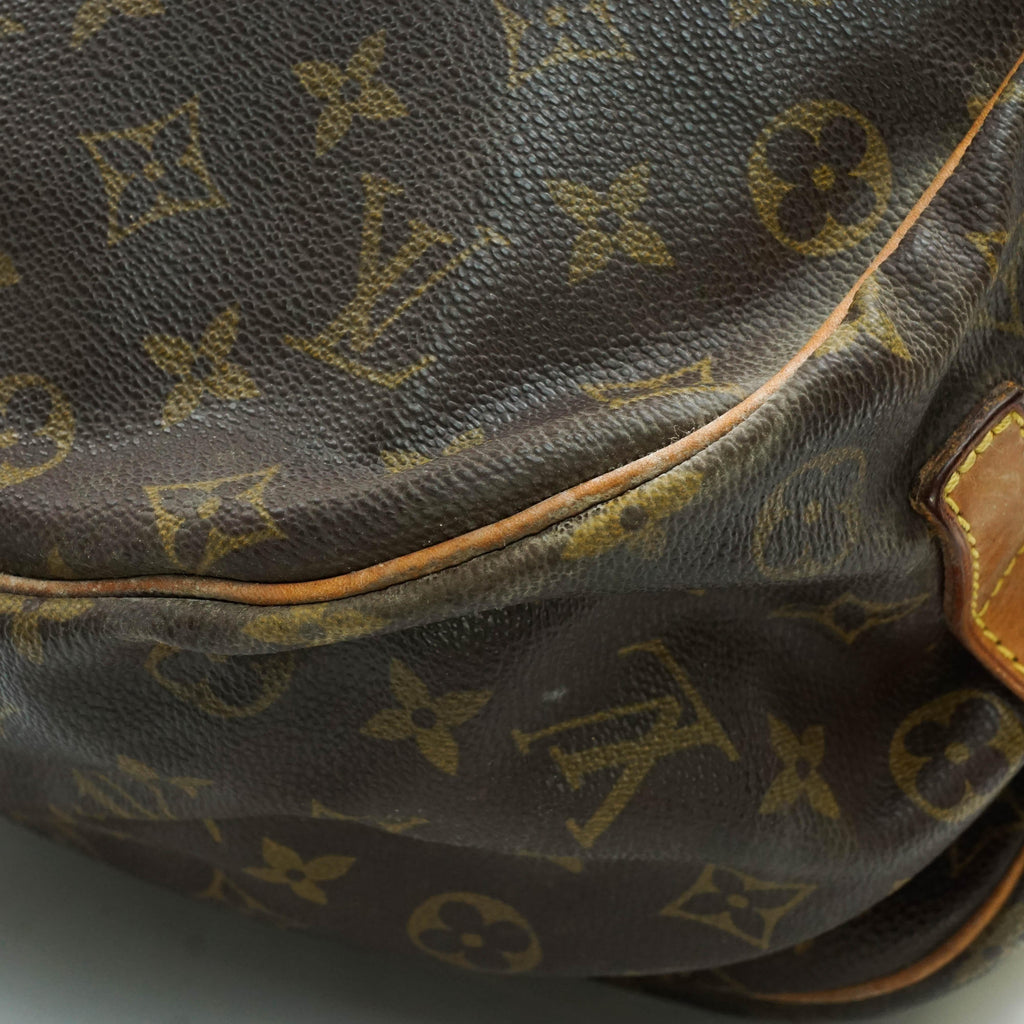 Louis Vuitton Saumur 35 Crossbody