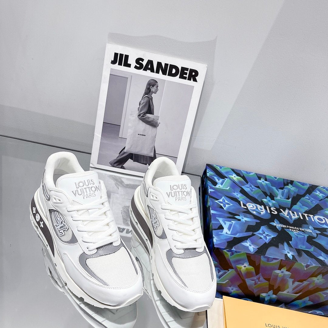 Louis Vuitton Run Sneaker White
