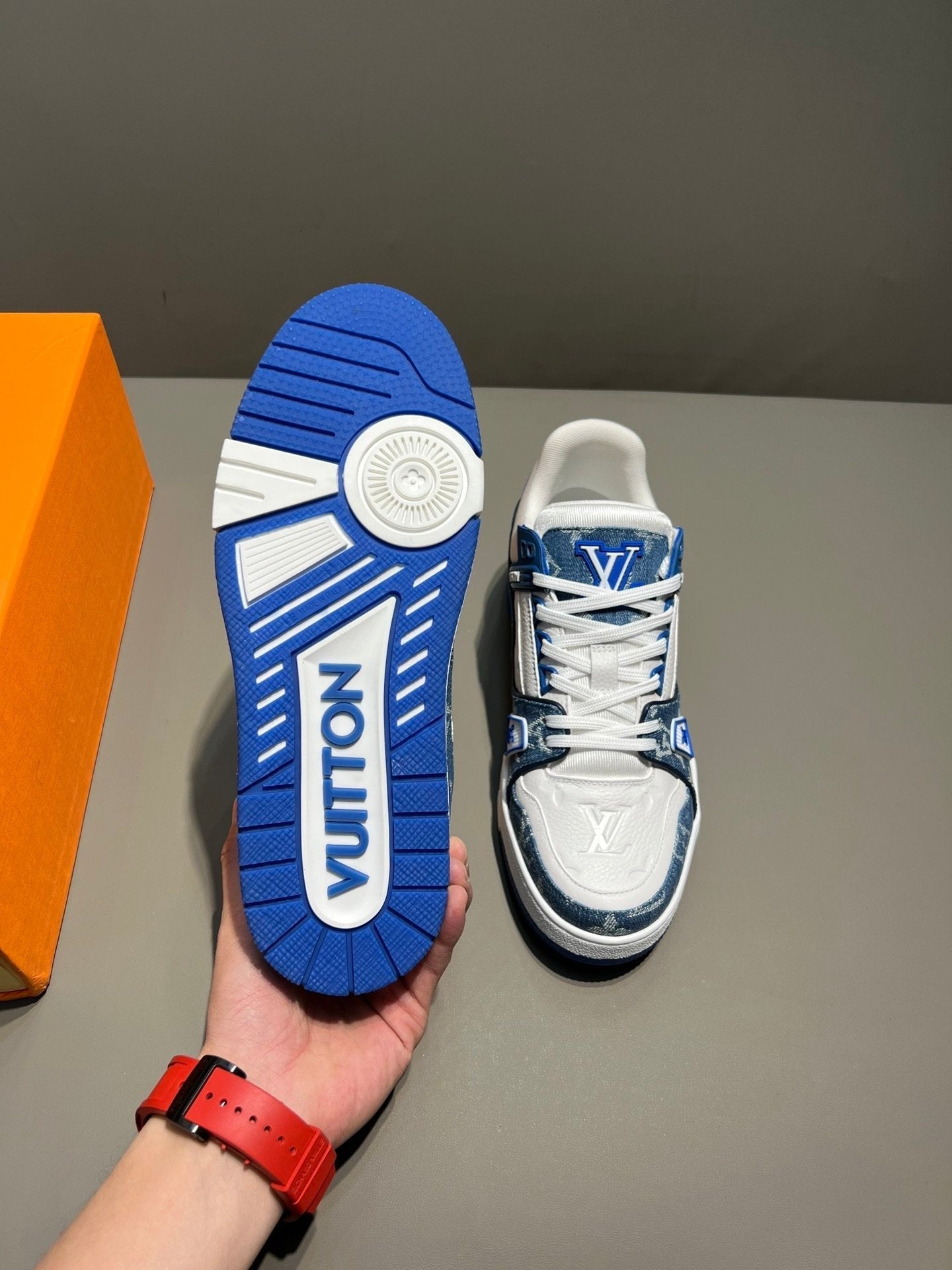 Louis Vuitton Trainer Sneaker