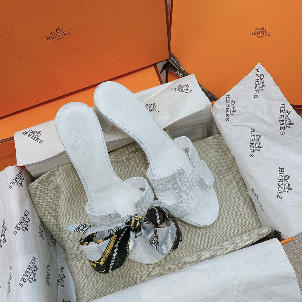 Hermes Oasis White