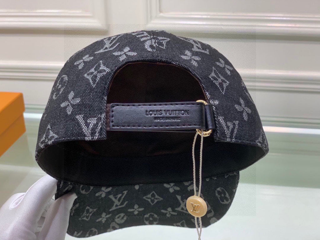 Louis Vuitton Get Ready Supreme Cap Black