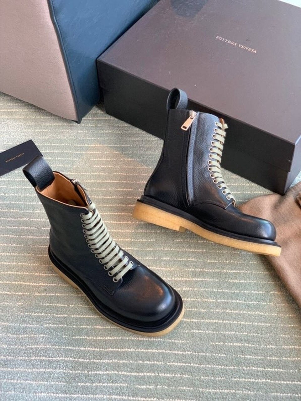 Bottega Veneta Lace Up Booties Calfskin Leather Fall/Winter 2020 Collection, Black
