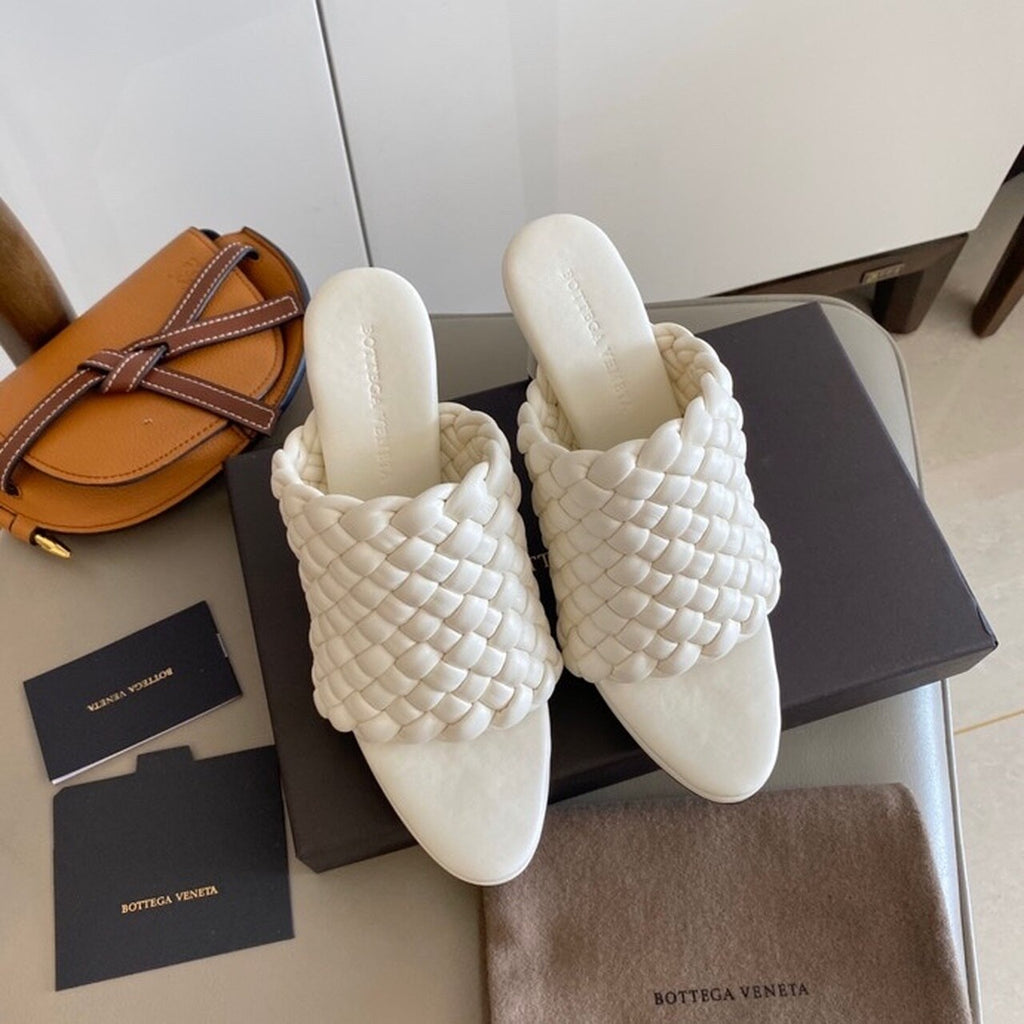 Bottega Veneta Curve Mules 9.5cm Heel Lambskin Leather Spring/Summer 2020 Collection, White