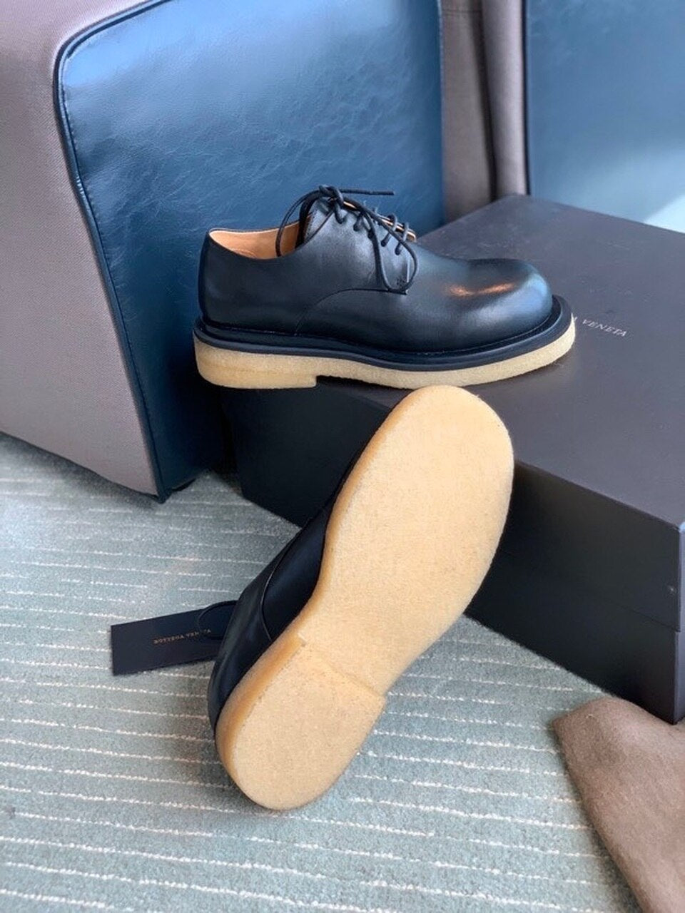 Bottega Veneta Lace Up Loafer Calfskin Leather Fall/Winter 2020 Collection, Black