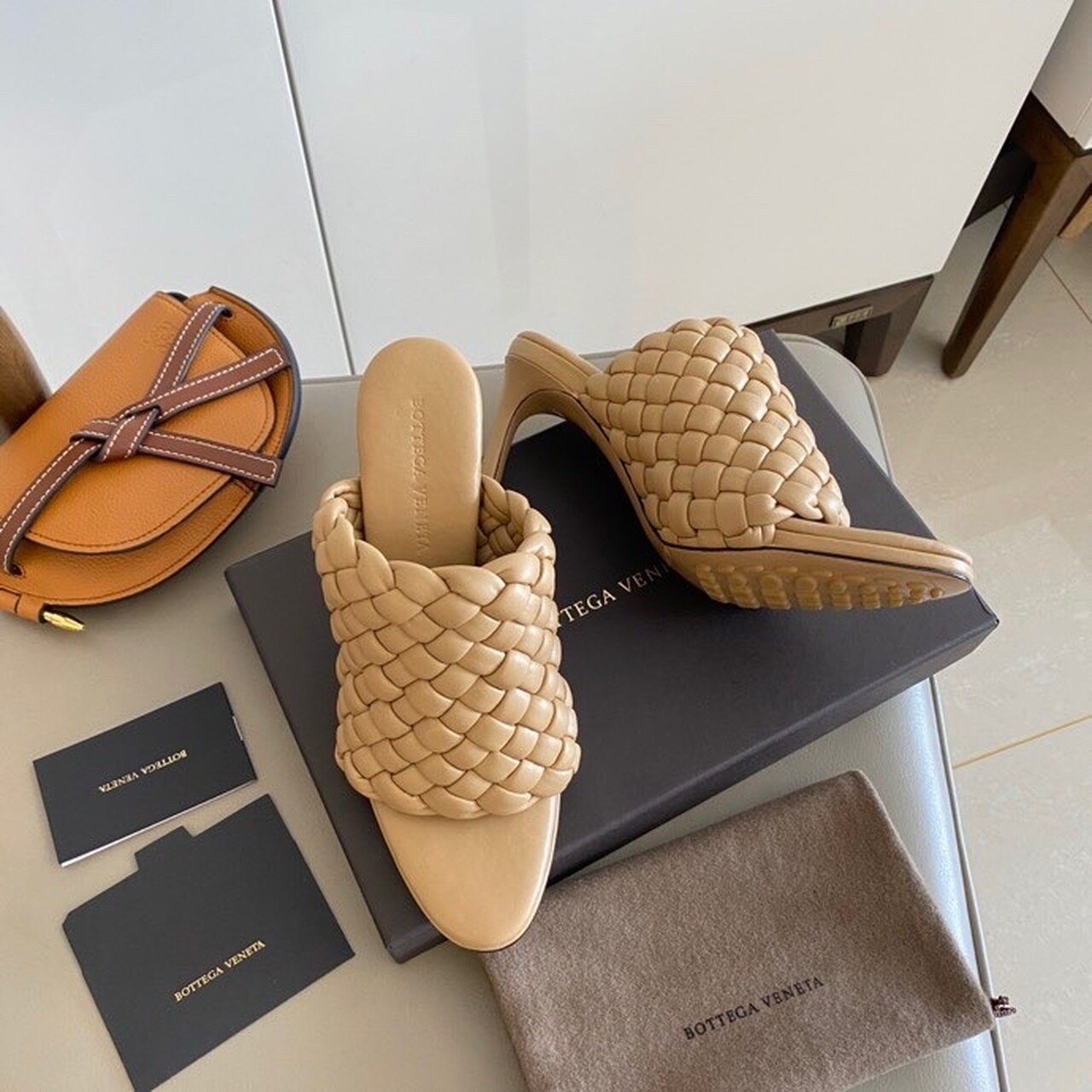 Bottega Veneta Curve Mules 9.5cm Heel Lambskin Leather Spring/Summer 2020 Collection, Beige